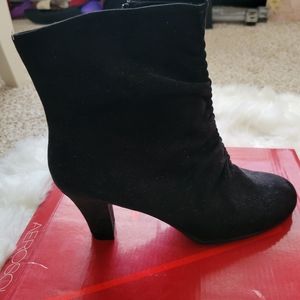 Aerosoles Zip Up Bootie